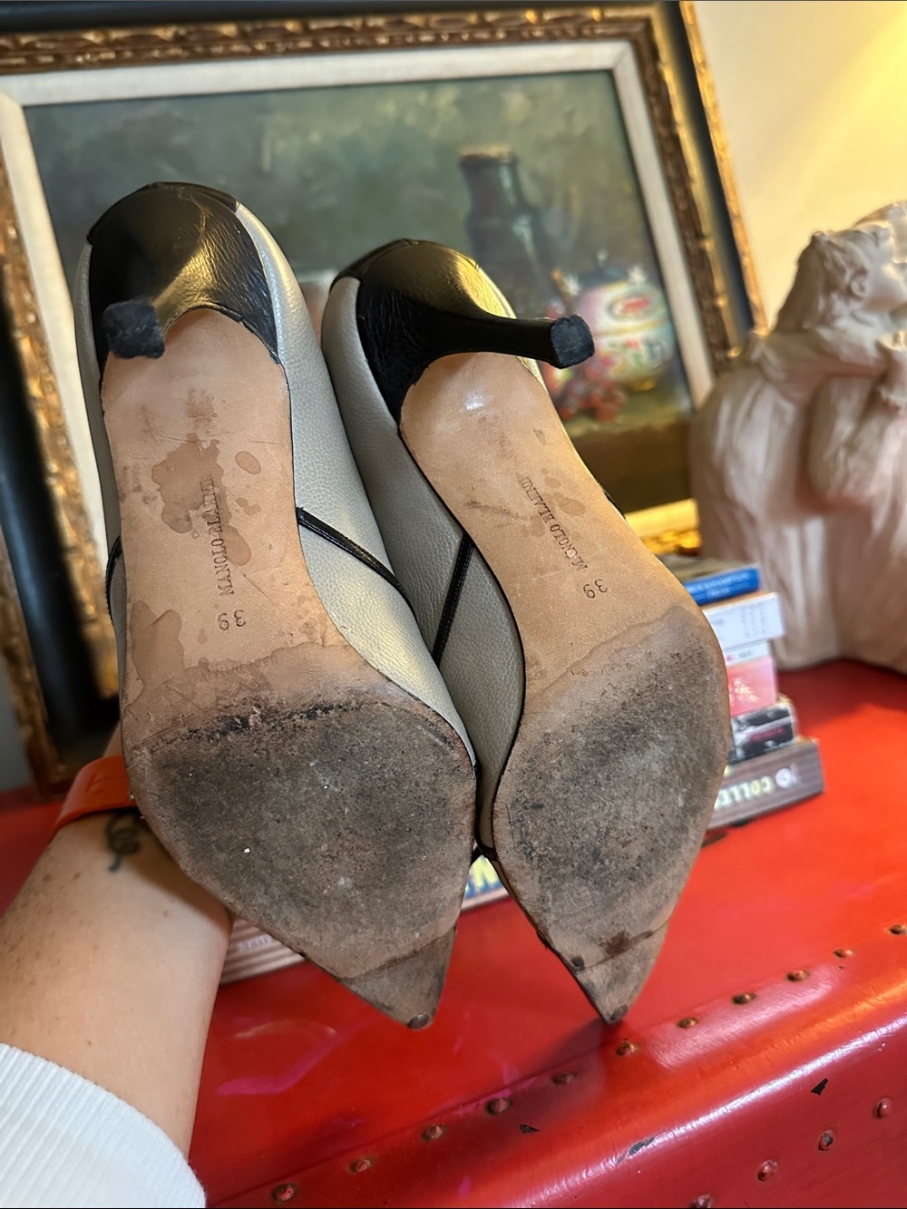 Manolo Blahnik Cap Toe Leather Bow Pumps - Picture 5 of 6